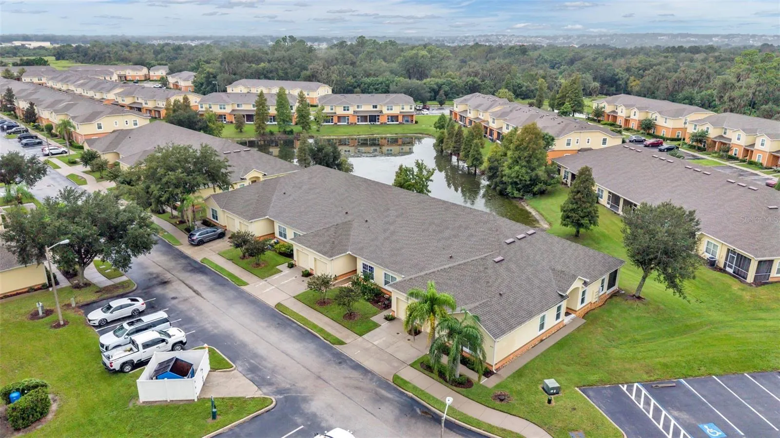 4069 SHADE TREE LN
