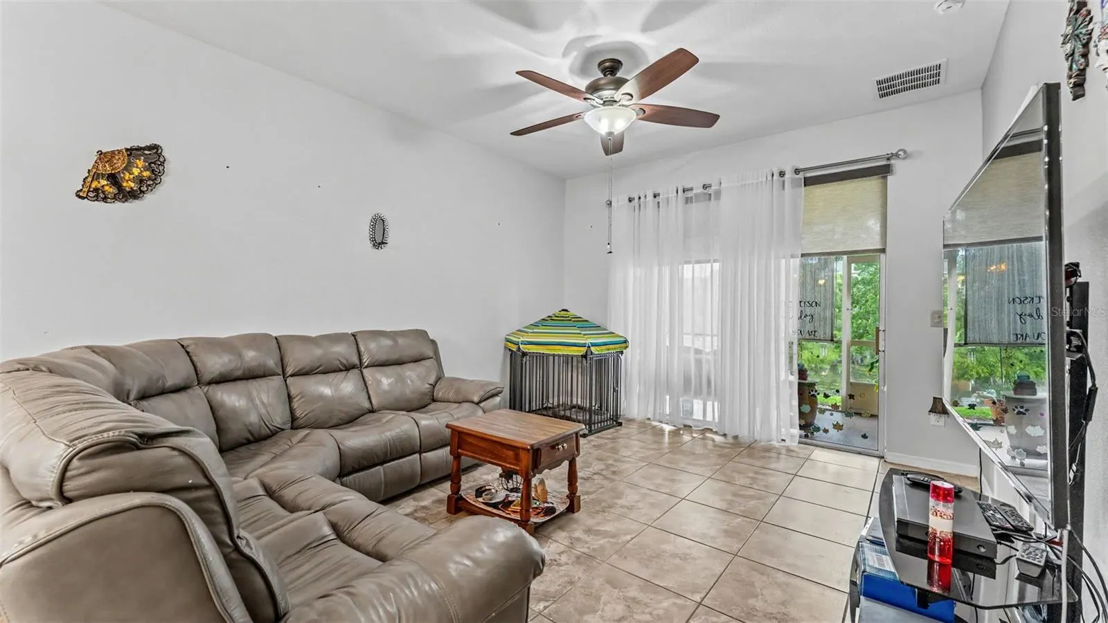 4069 SHADE TREE LN