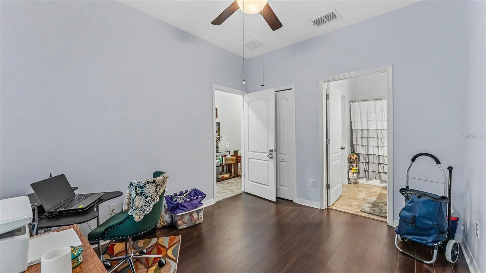 4069 SHADE TREE LN