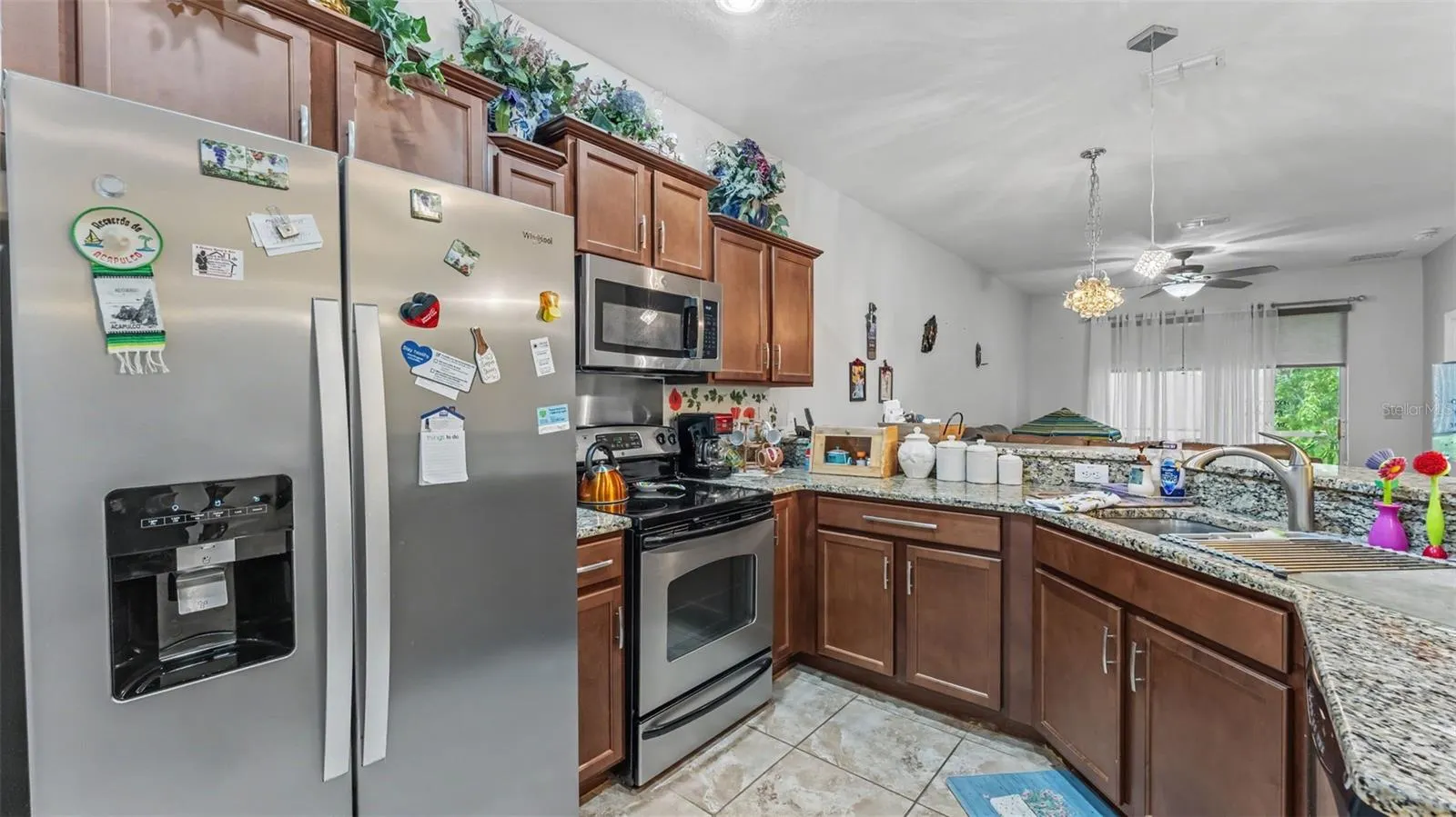 4069 SHADE TREE LN