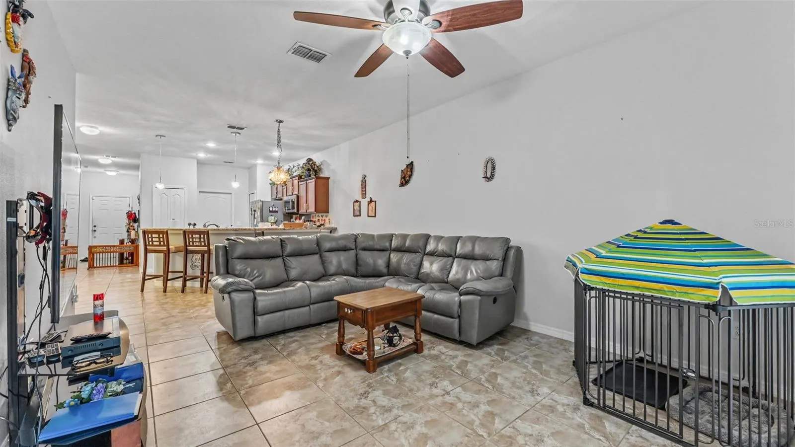 4069 SHADE TREE LN