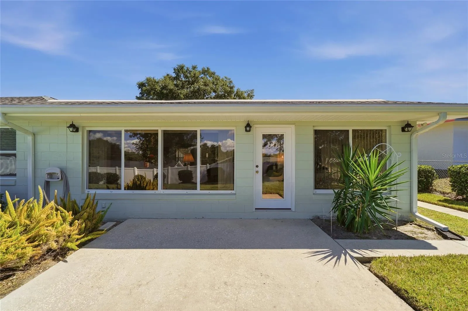 241 VOLUSIA DR