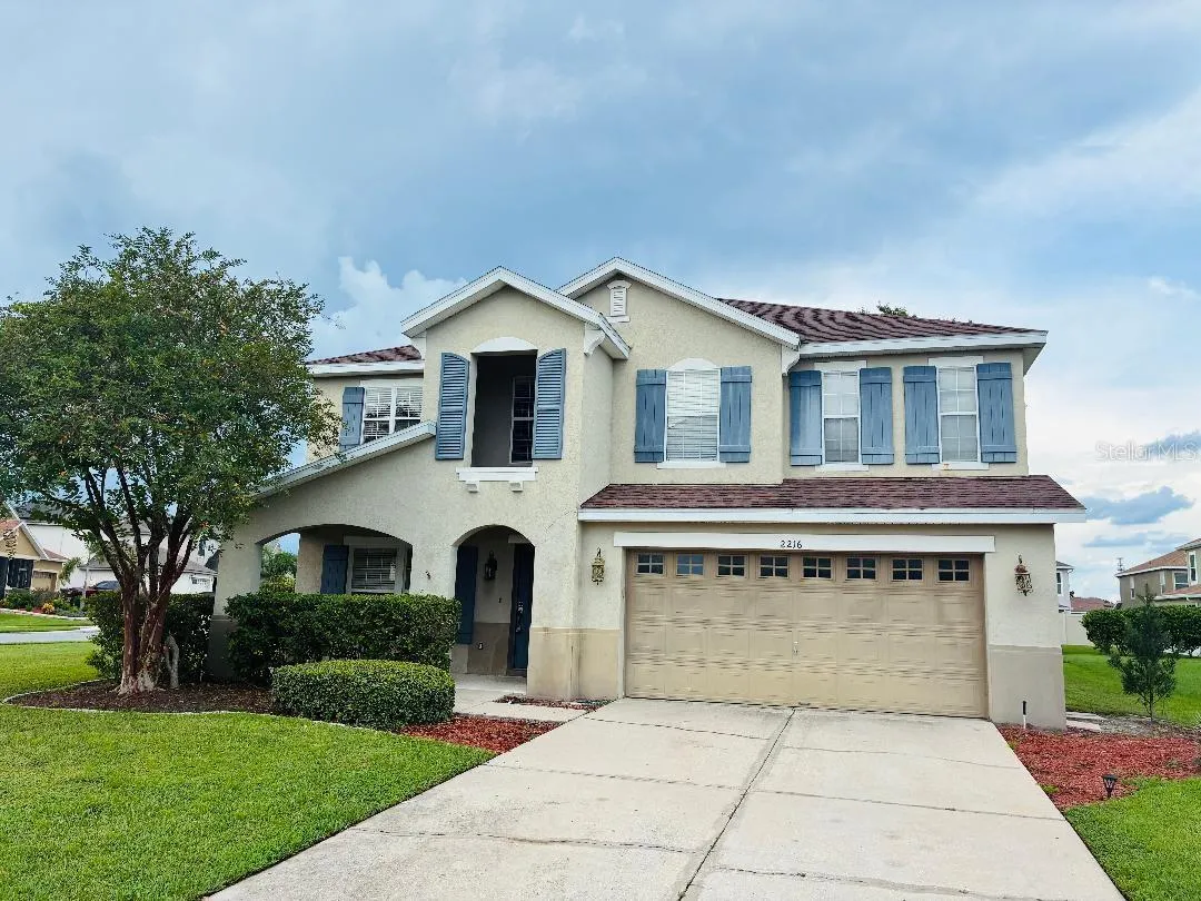 2216 ONTARIO WAY
