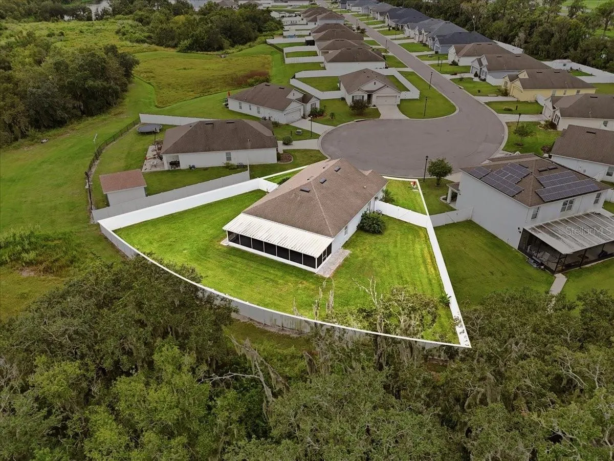 261 ST THOMAS DR