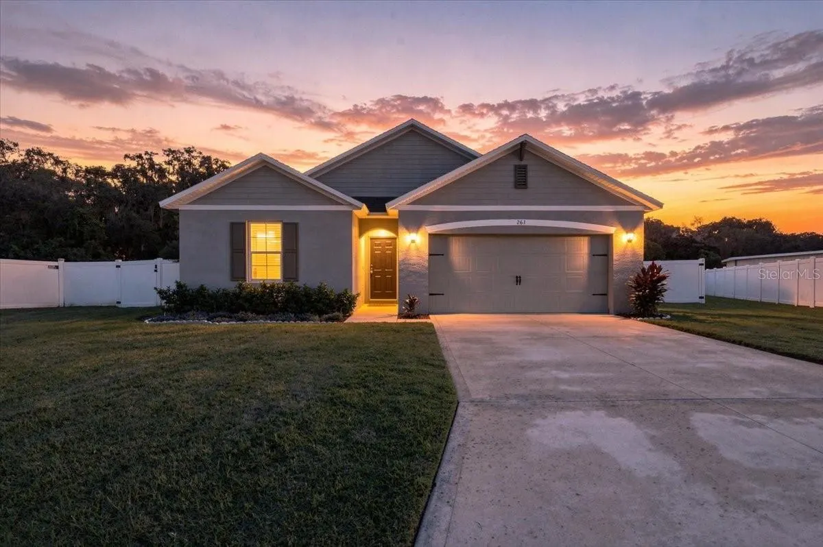 261 ST THOMAS DR