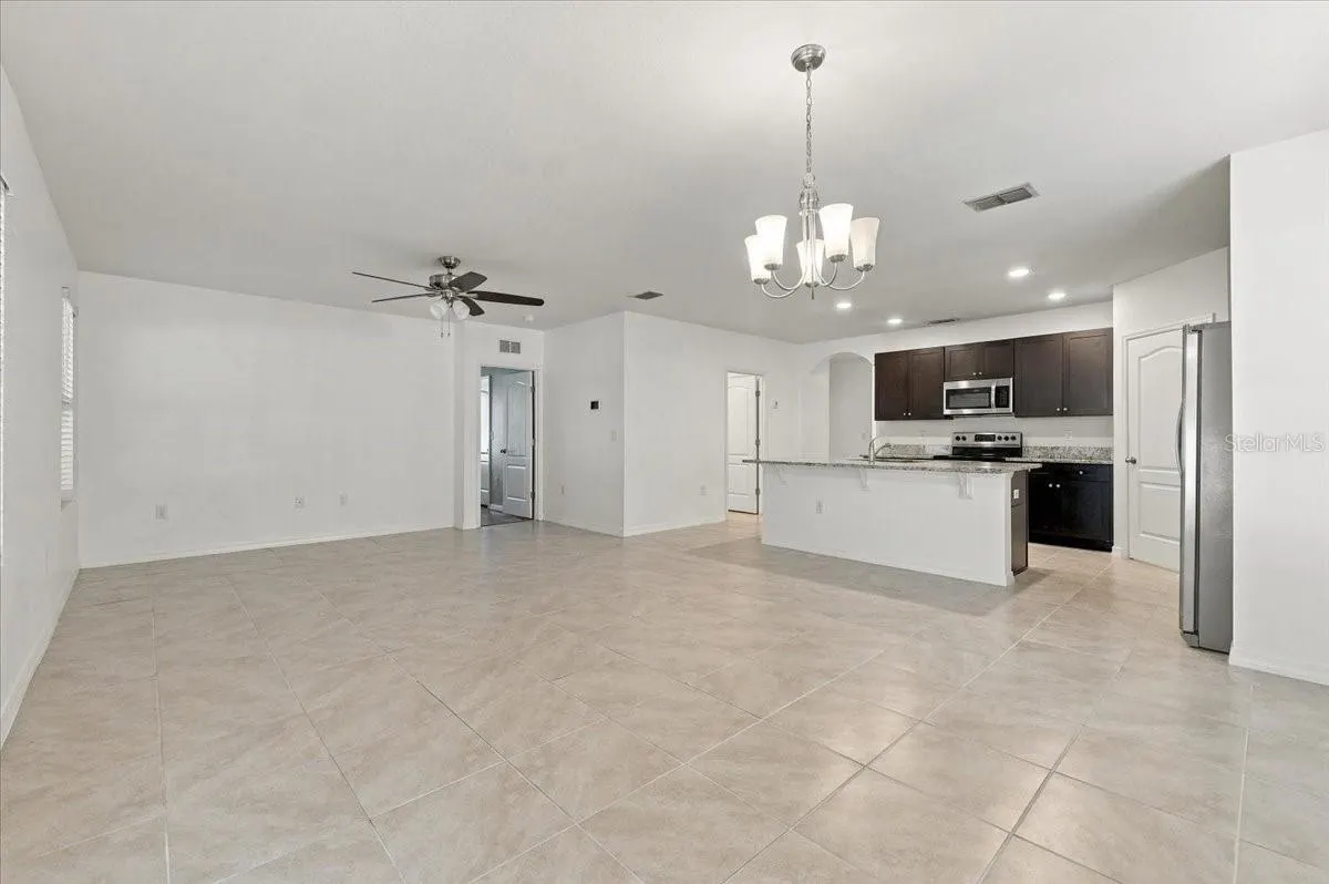 261 ST THOMAS DR