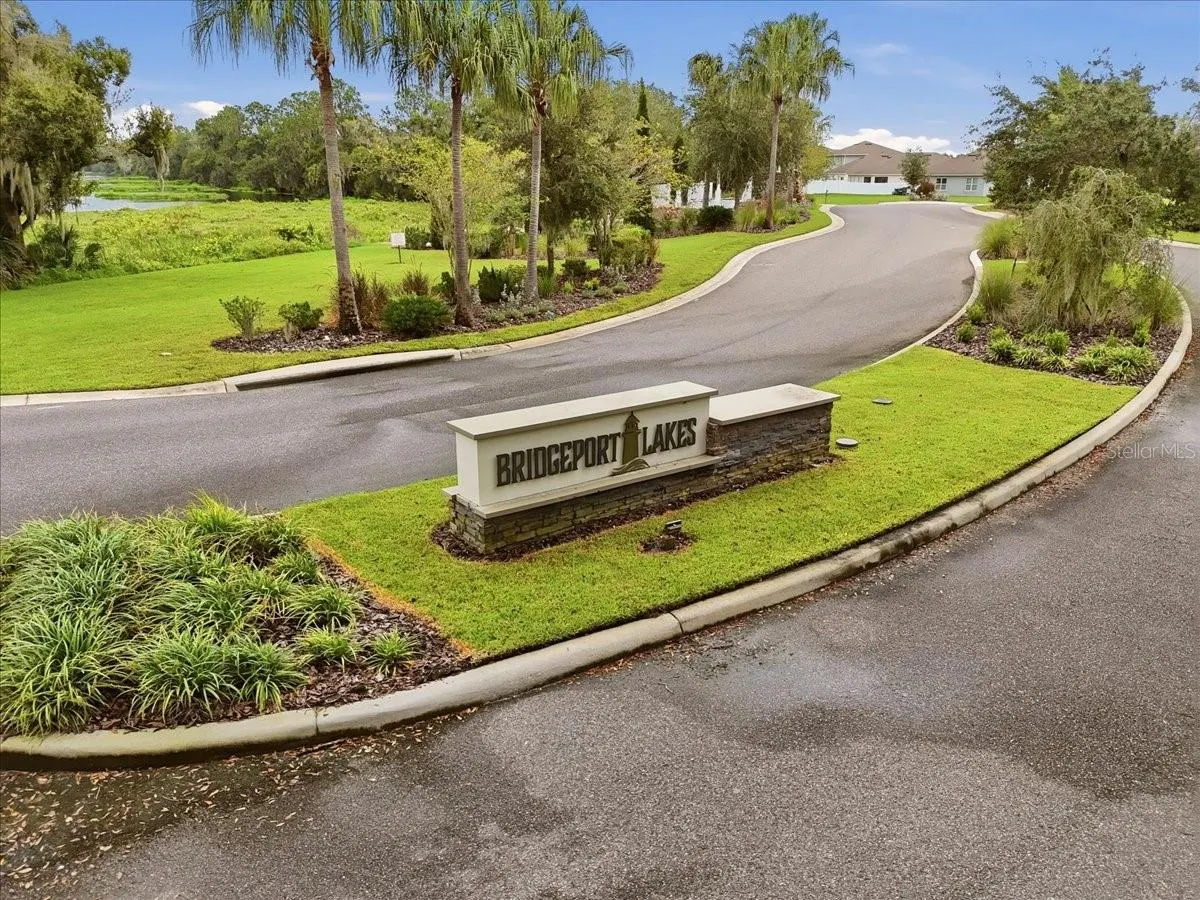 261 ST THOMAS DR