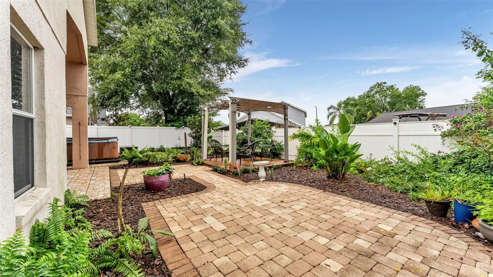 126 KING GEORGE DR