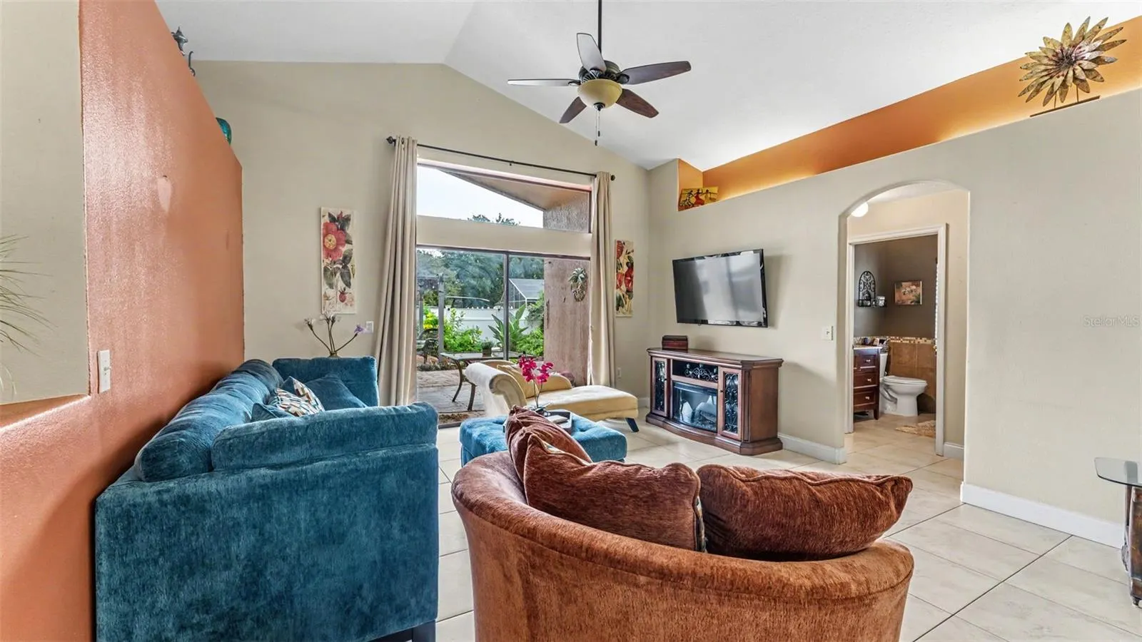 126 KING GEORGE DR