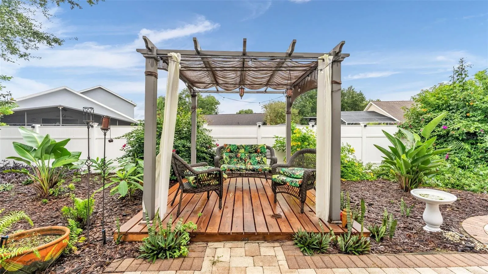126 KING GEORGE DR