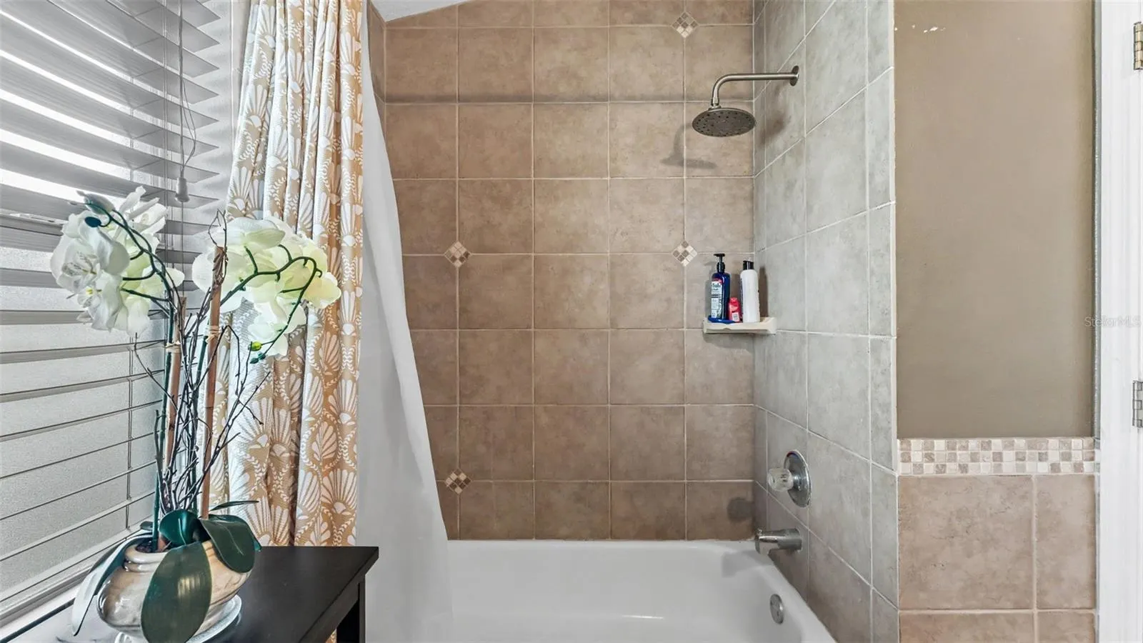 126 KING GEORGE DR