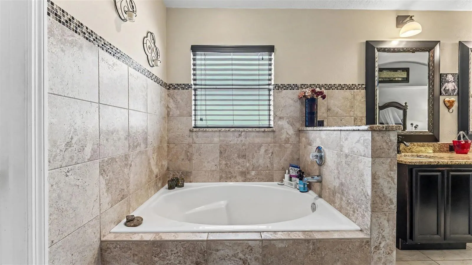 126 KING GEORGE DR