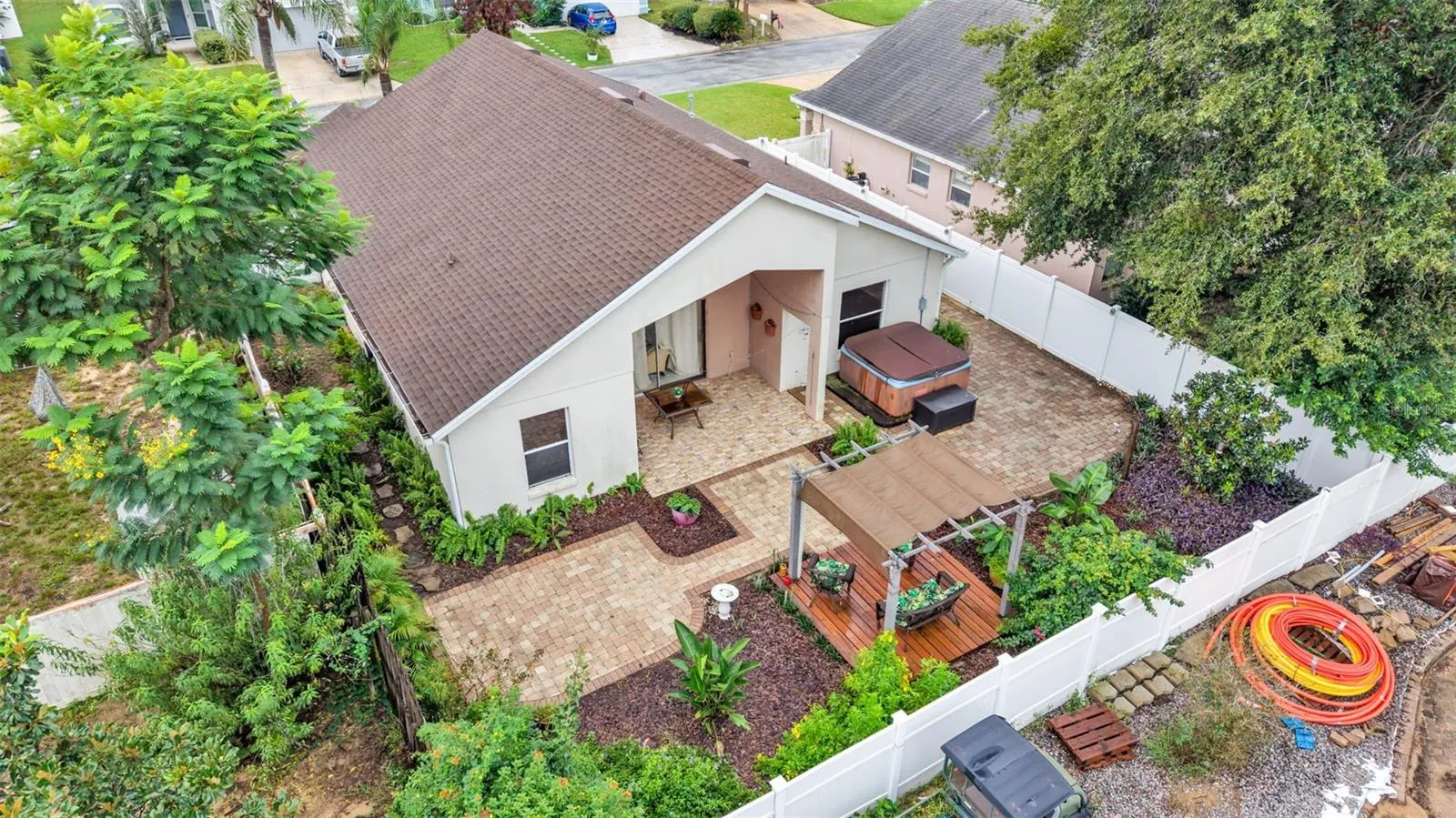 126 KING GEORGE DR