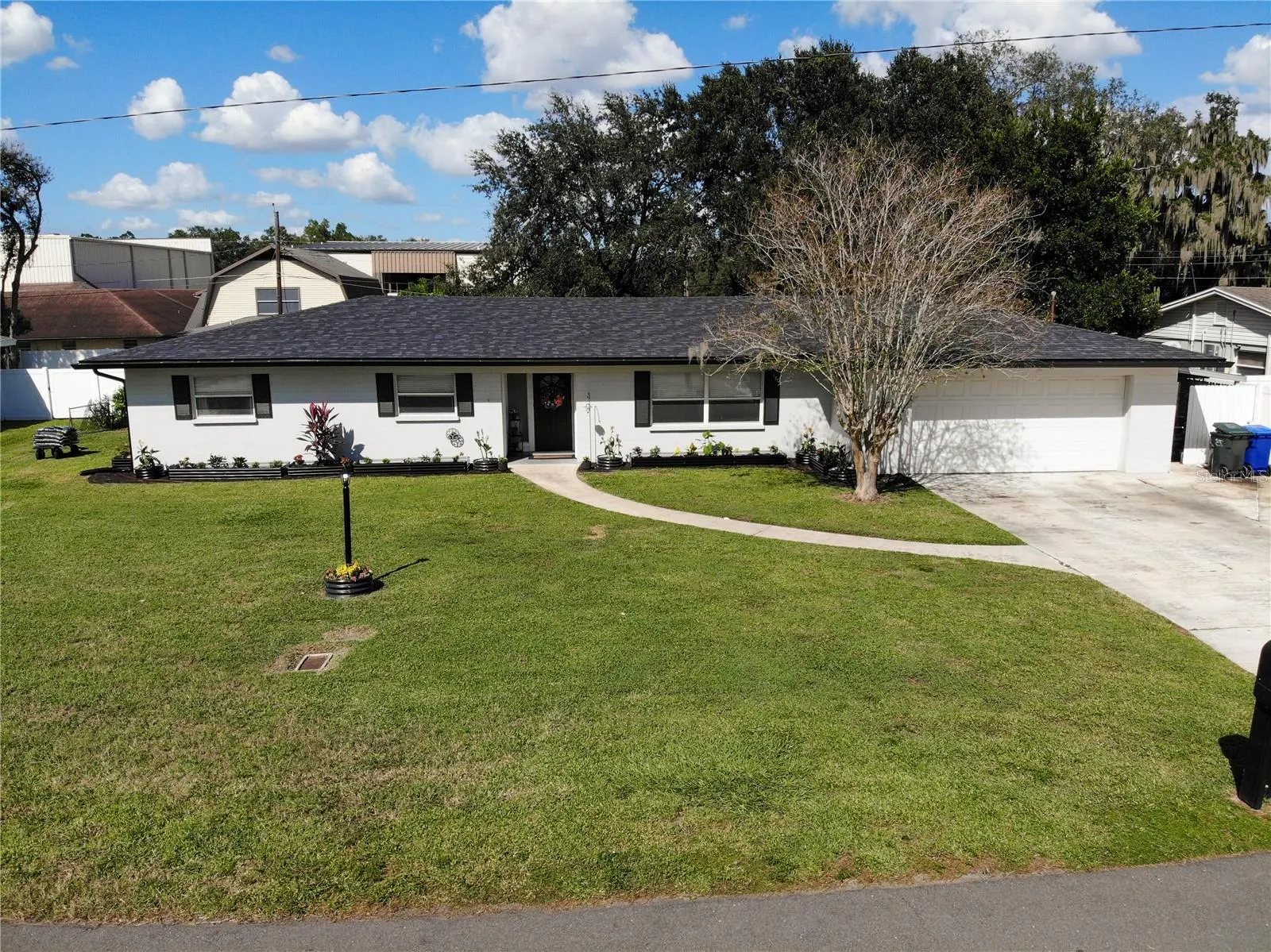 1016 DOLLY LN