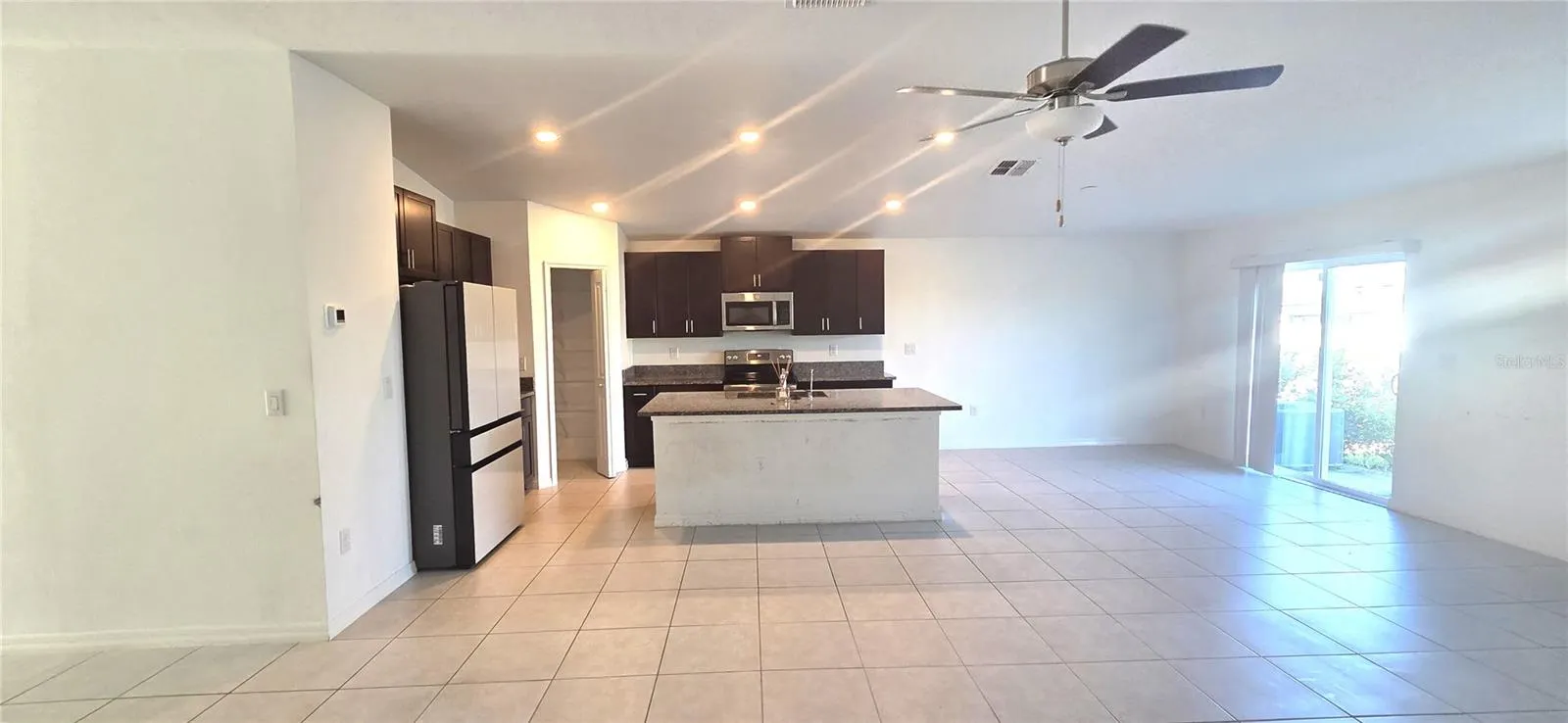 3947 RESTING ROBIN AVE