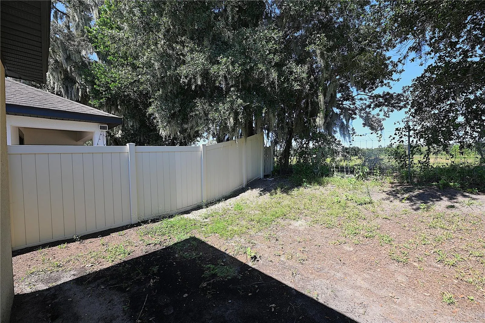 2238 CASPIAN DR