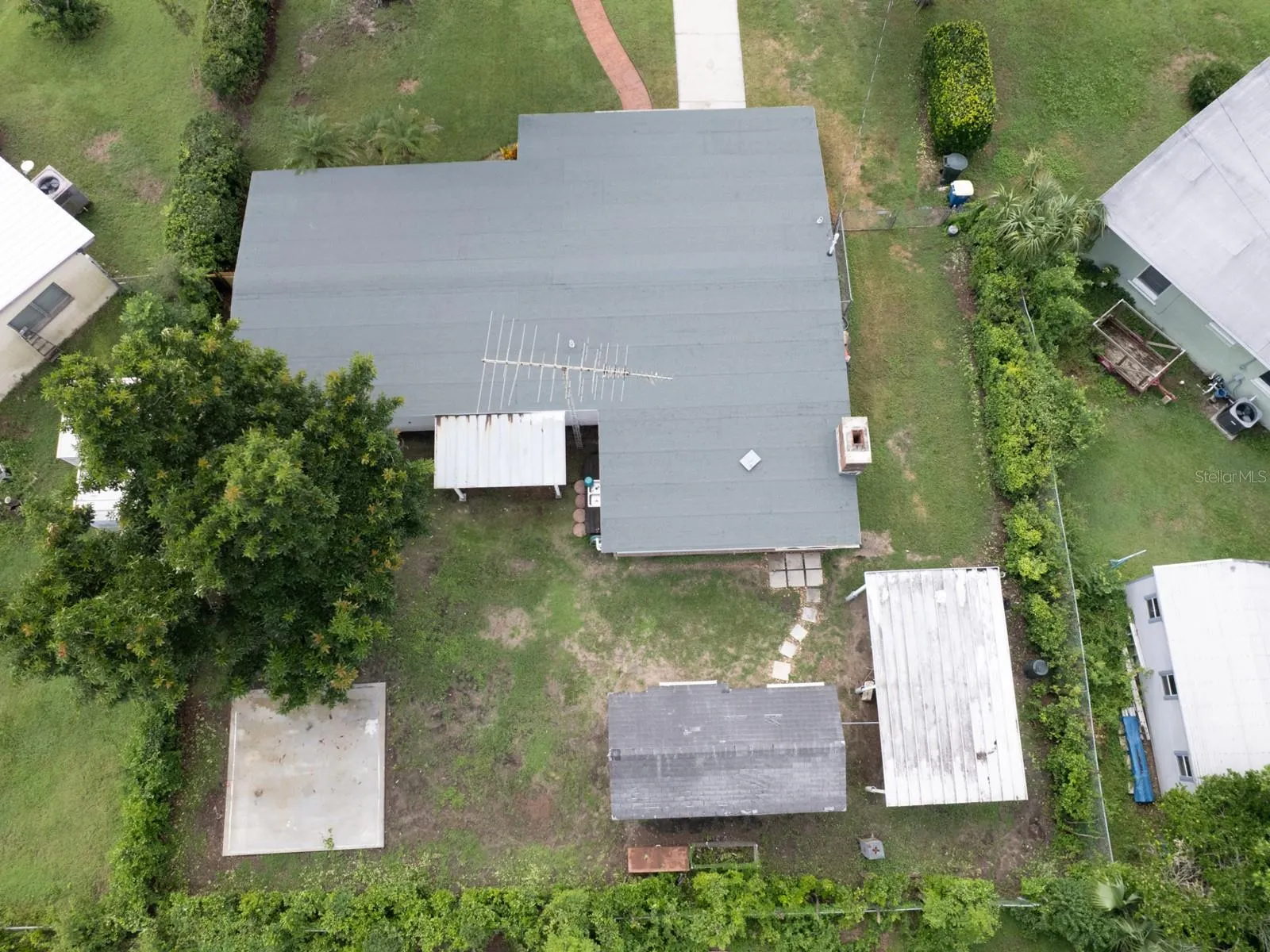 650 PARK LN