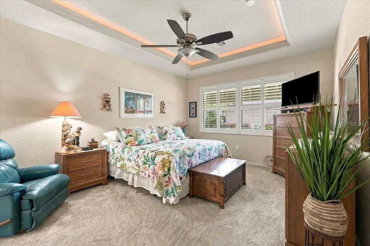 609 SAYGE DR