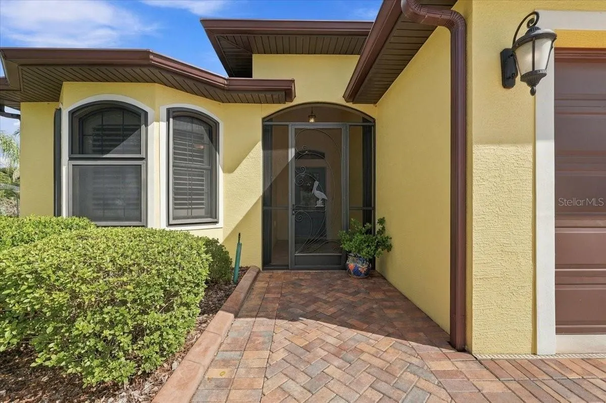 609 SAYGE DR