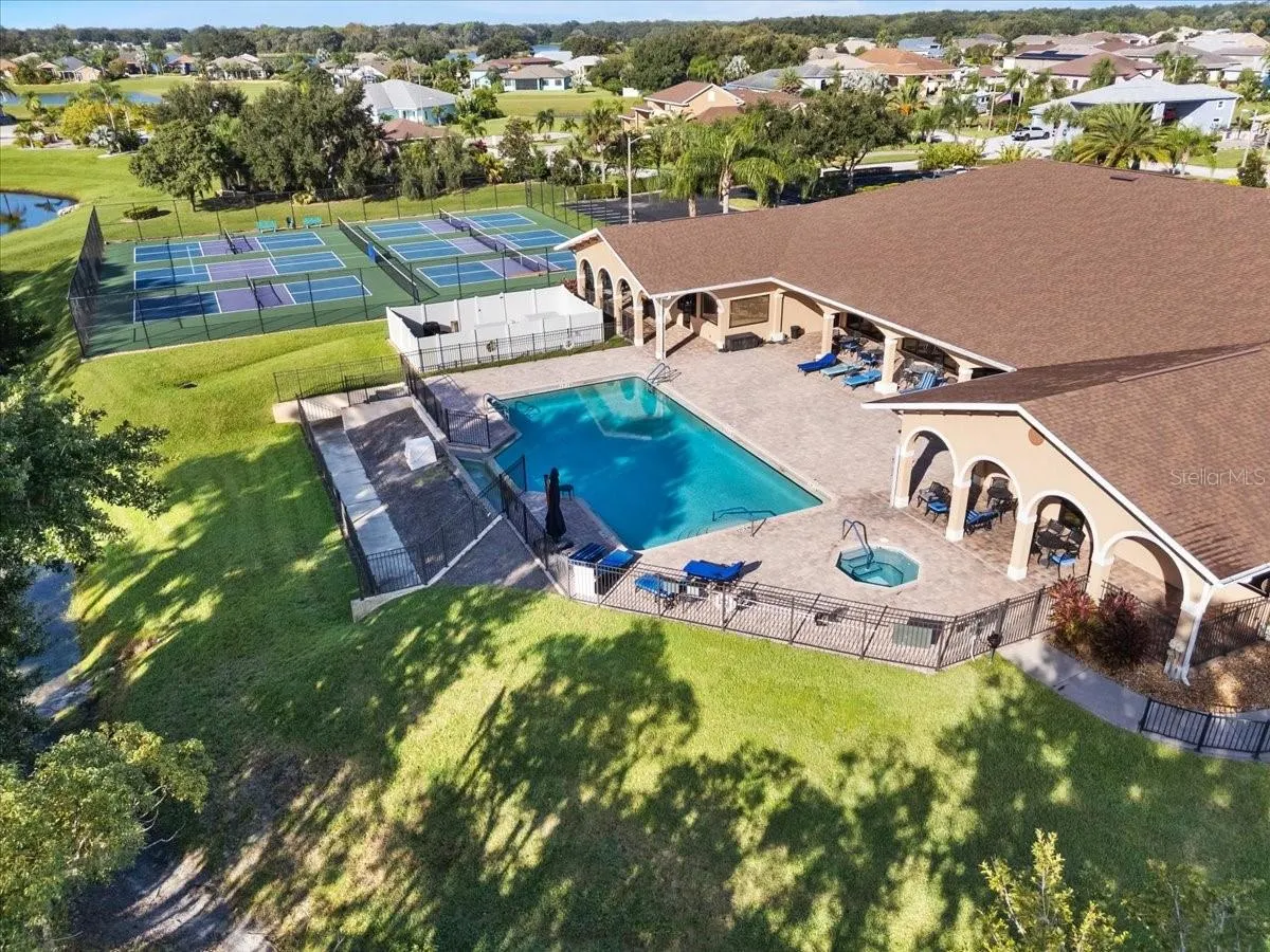 609 SAYGE DR