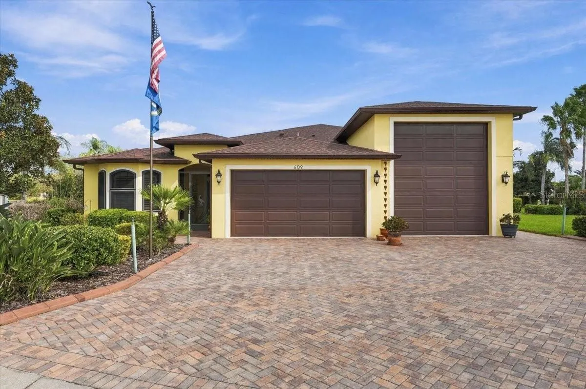 609 SAYGE DR