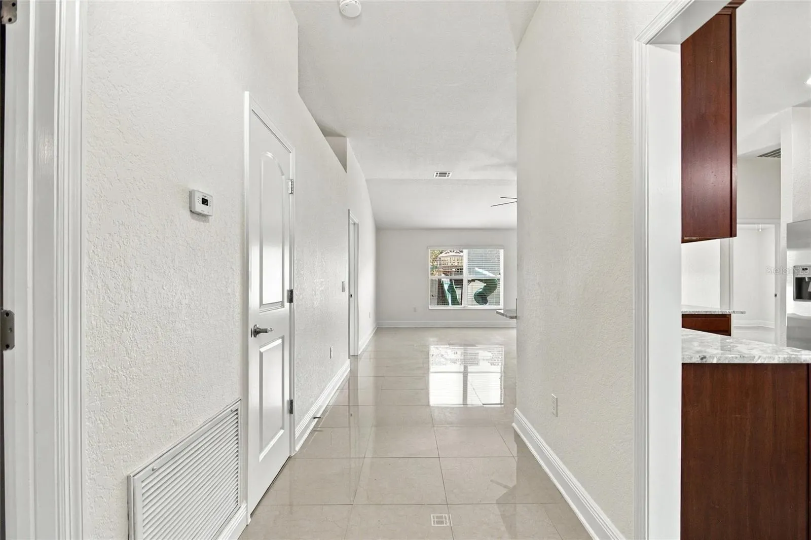221 MANDOLIN DR