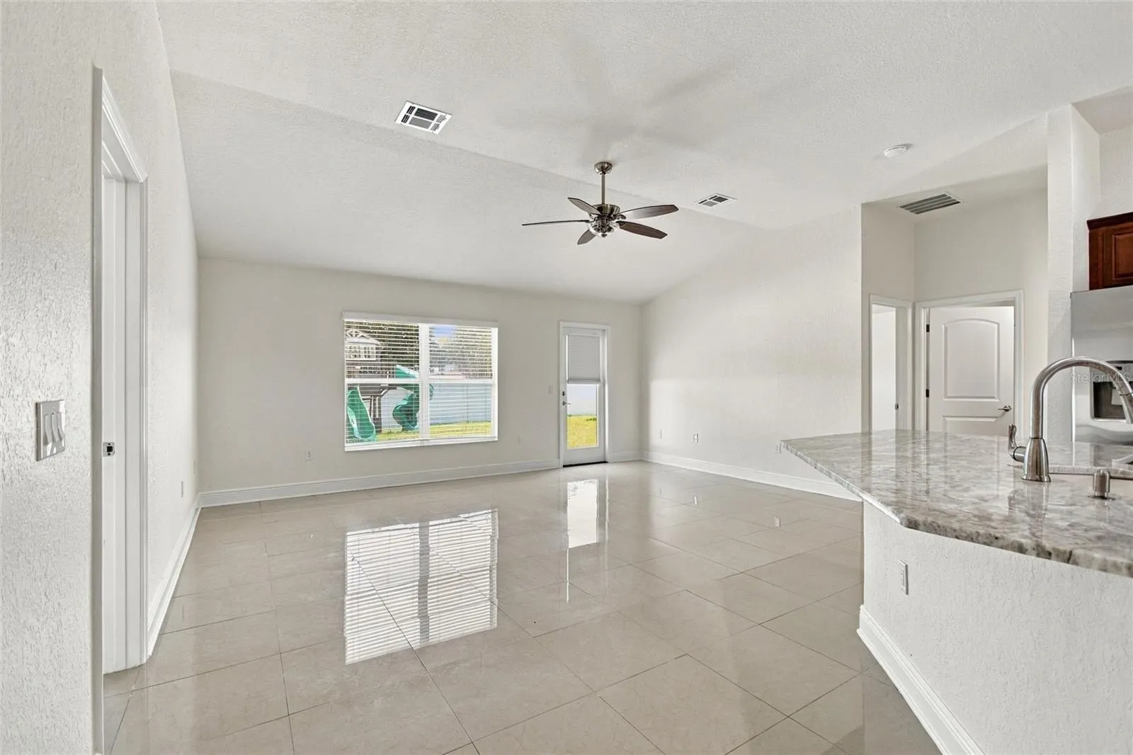 221 MANDOLIN DR