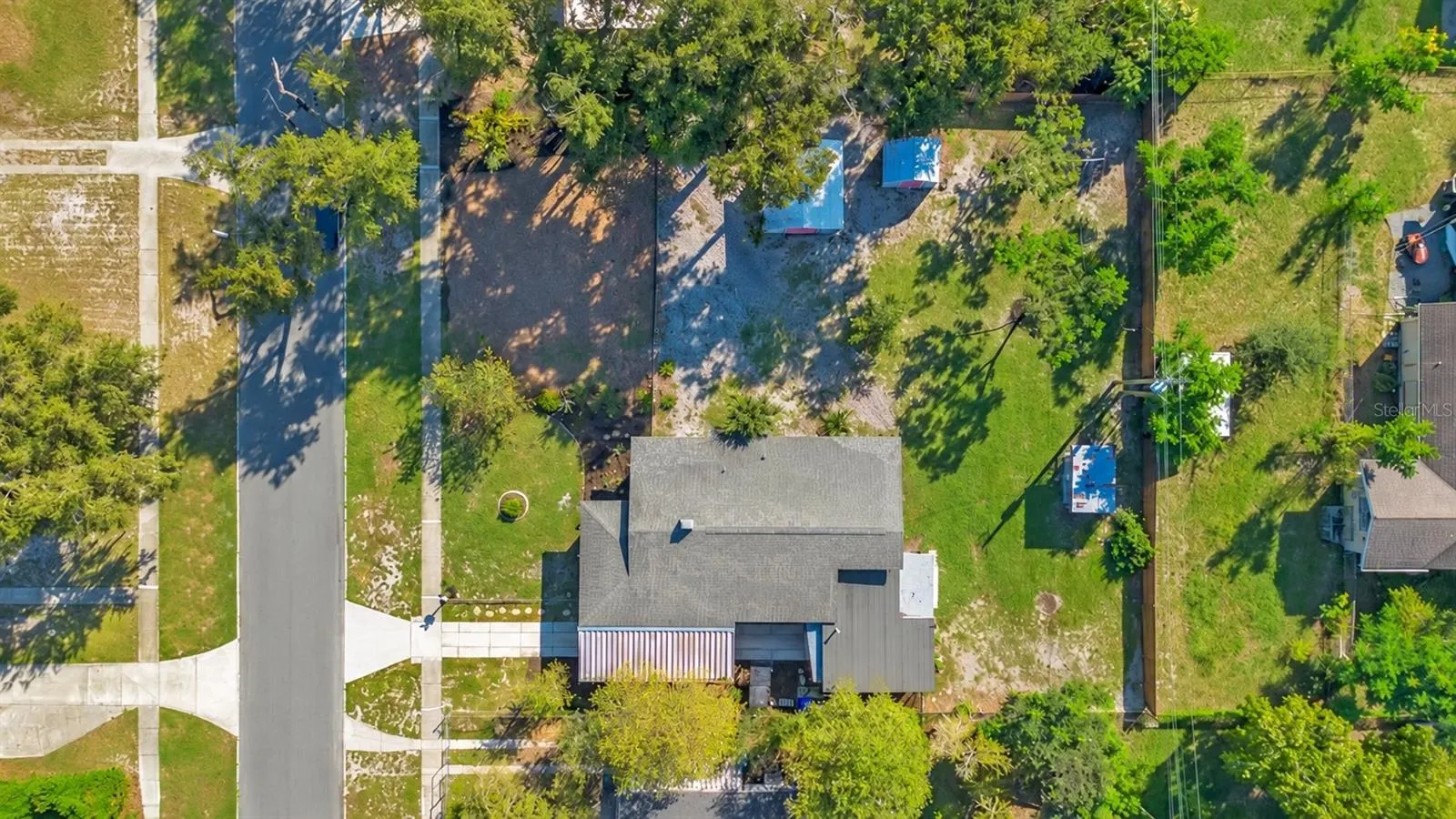 1633 E ELM RD
