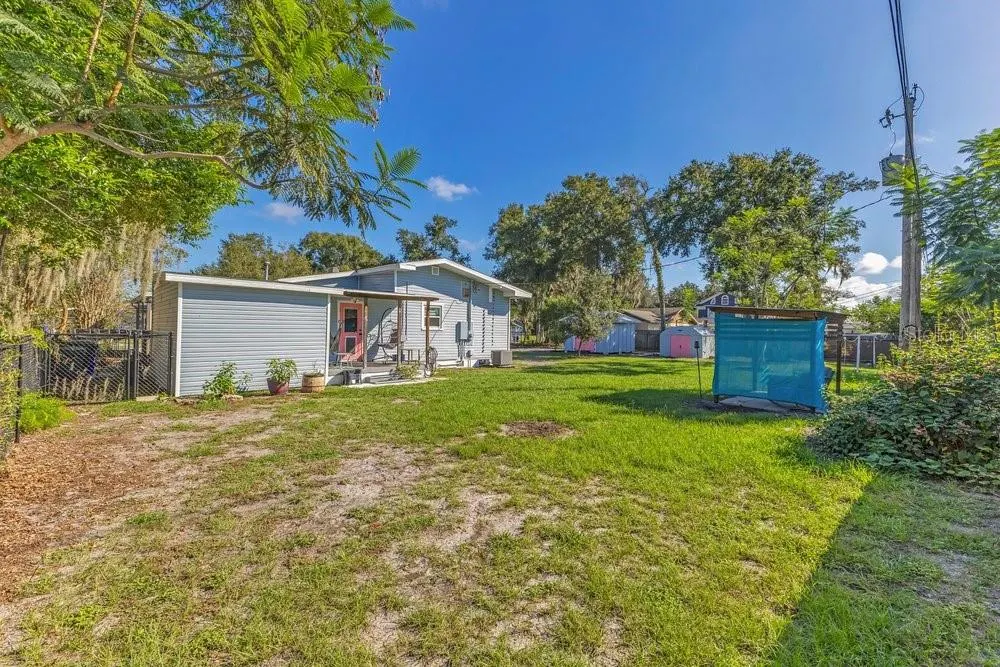 1633 E ELM RD