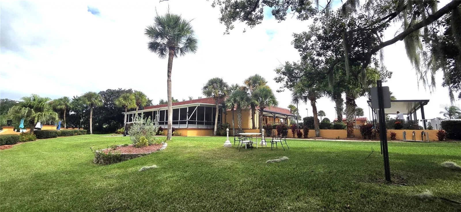 2055 S FLORAL AVE #201 #201
