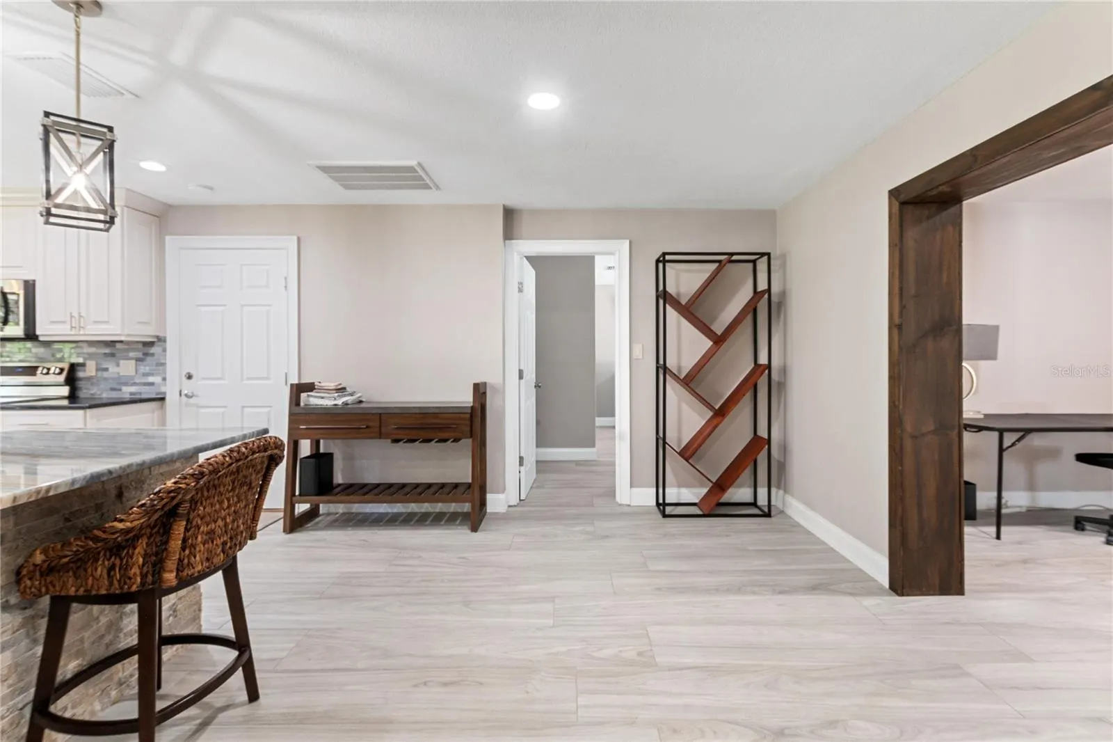 1010 EDGEWATER DR