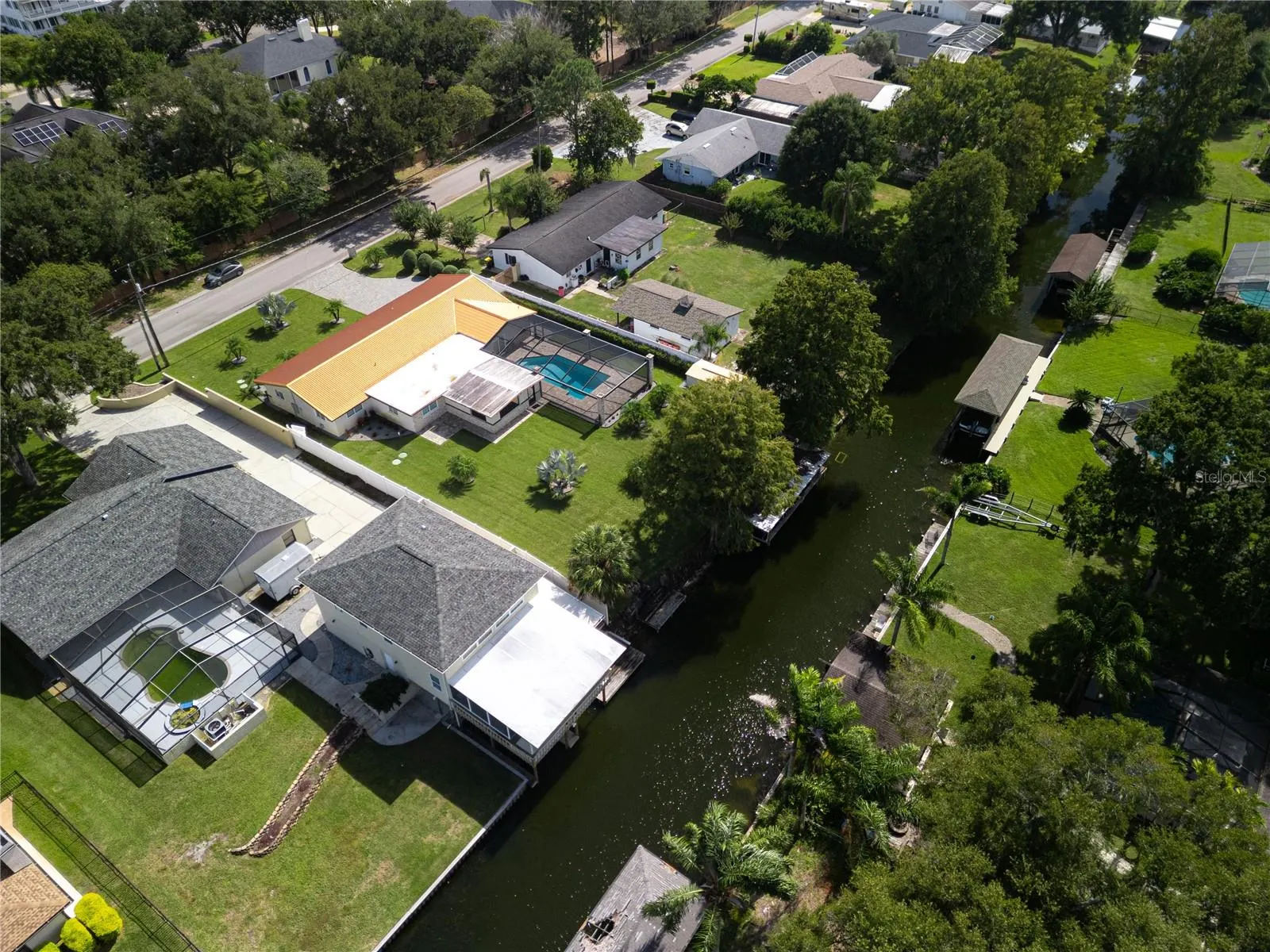 1010 EDGEWATER DR