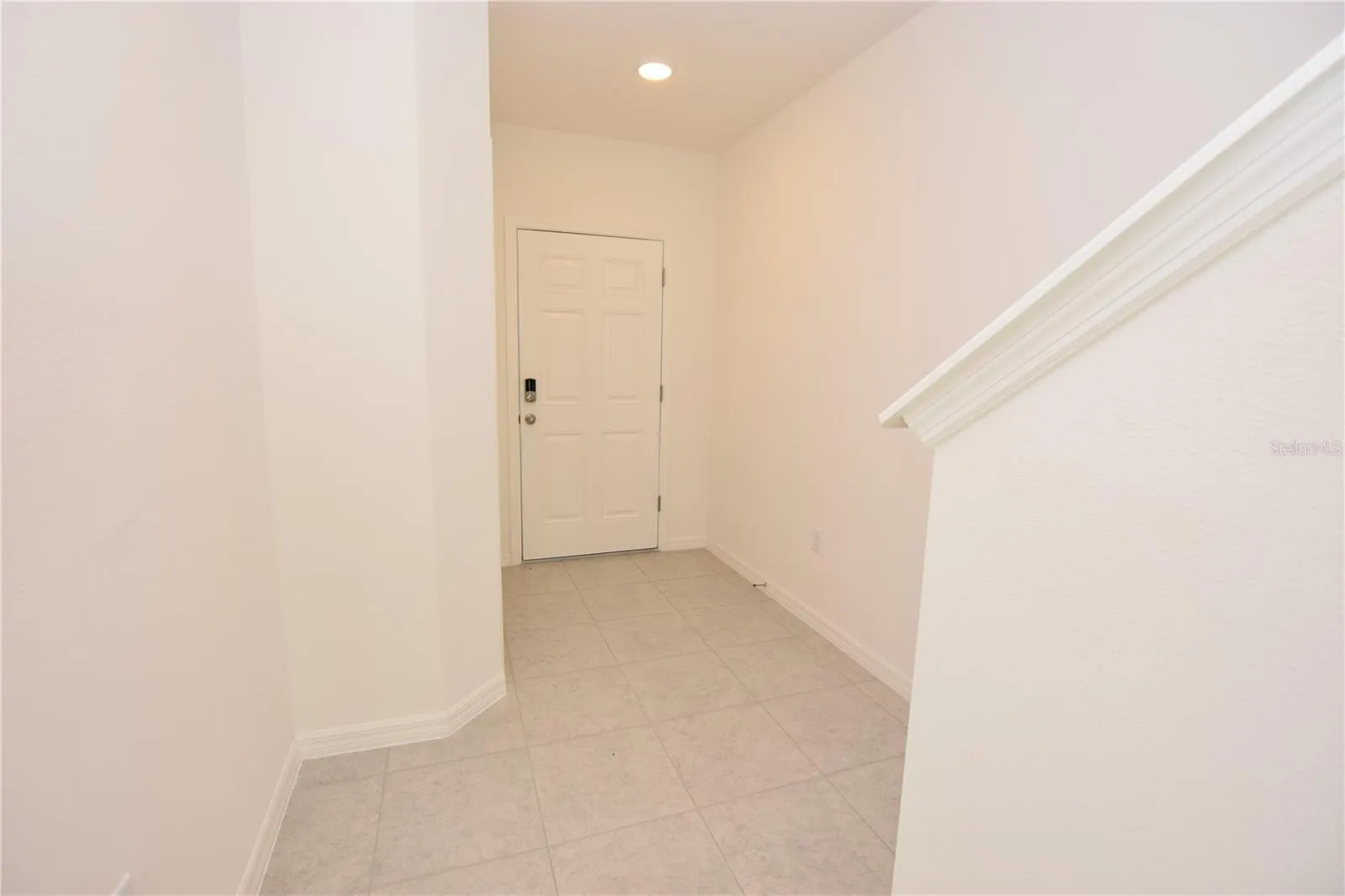 3913 ACADEMIA AVE