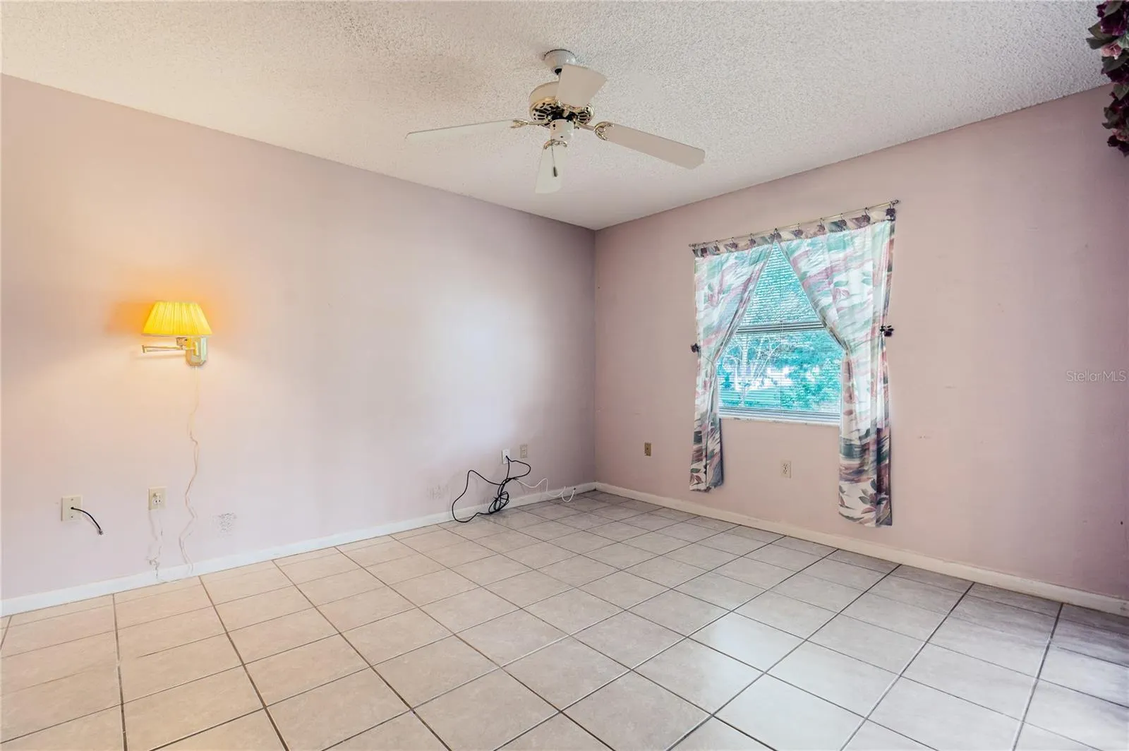 4912 DAWNVIEW LN