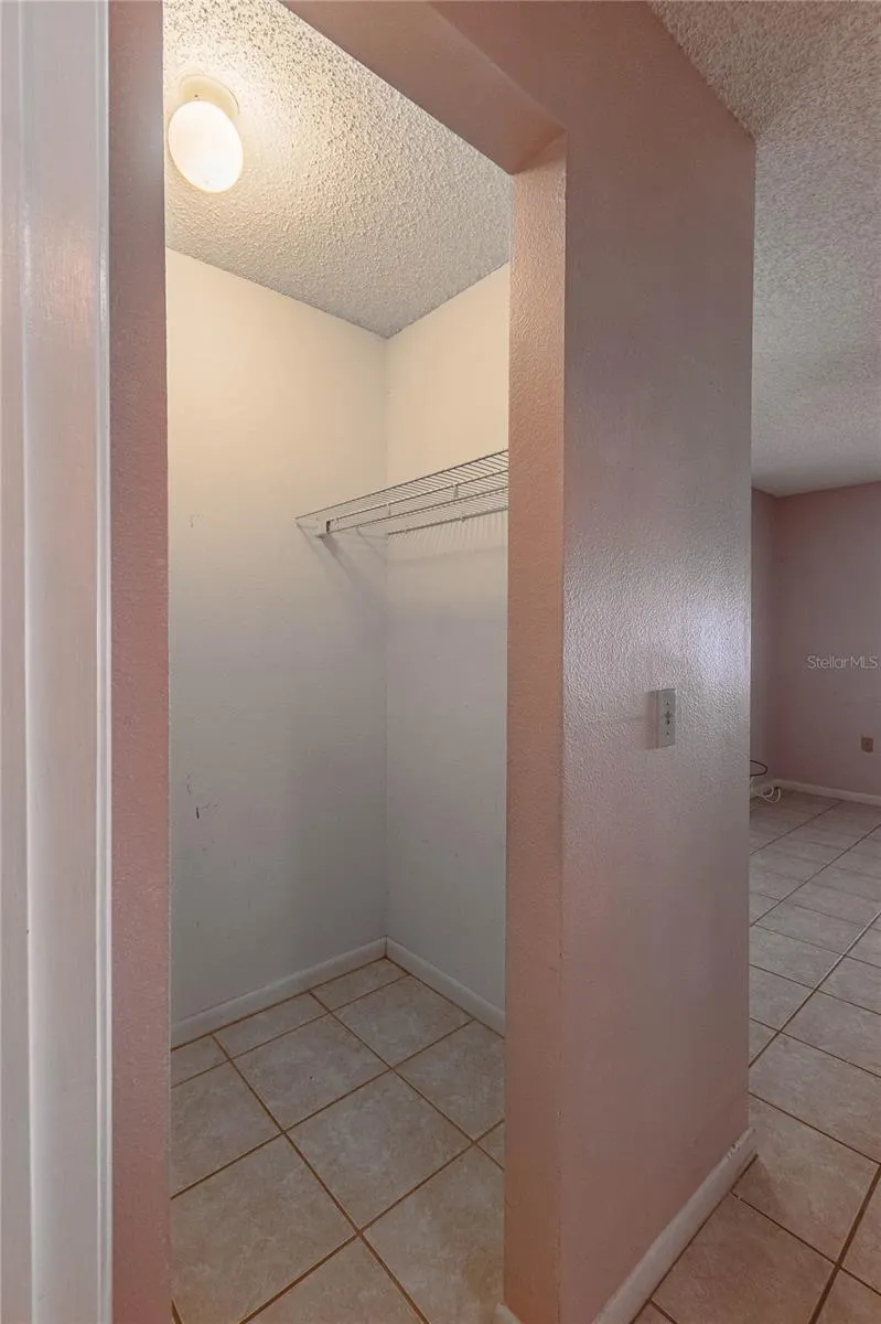 4912 DAWNVIEW LN