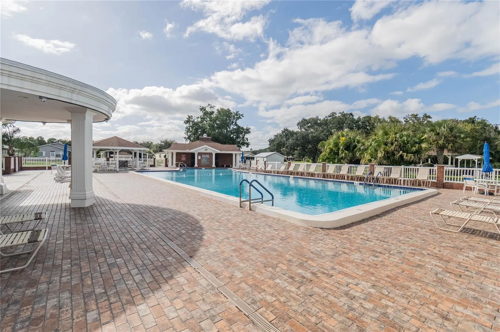 4912 DAWNVIEW LN