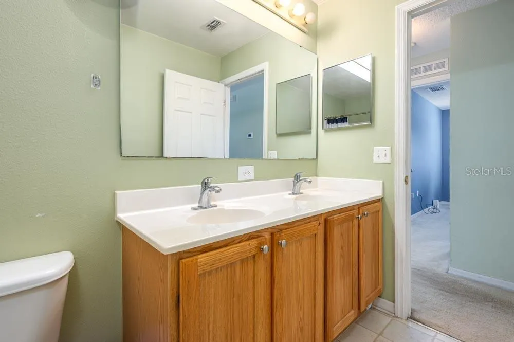 3643 WELLINGTON PL