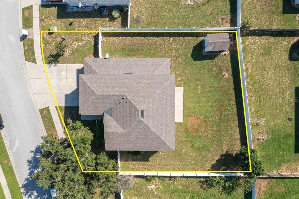 3643 WELLINGTON PL