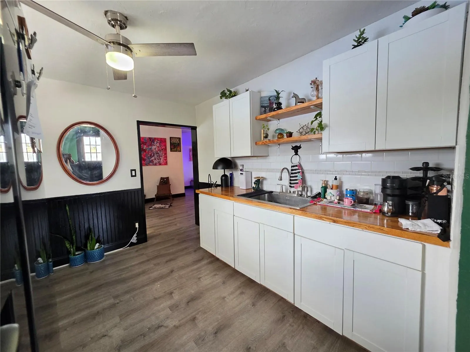 118 S WATERLOO AVE