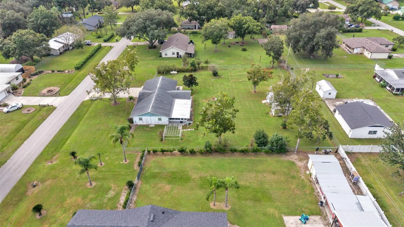 6739 FARRIS DR