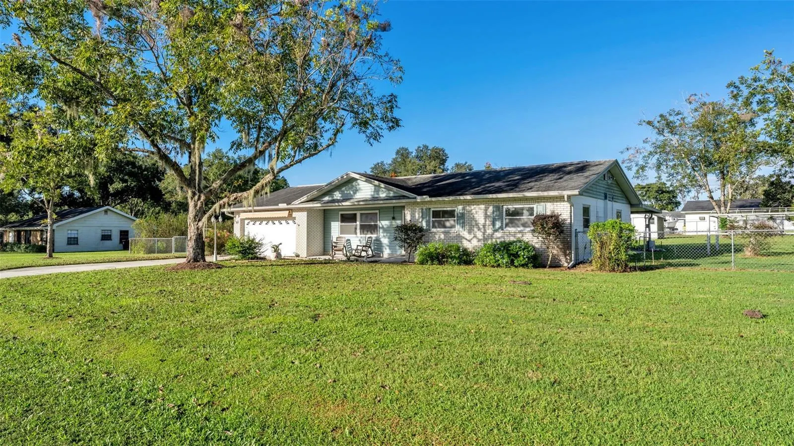 6739 FARRIS DR