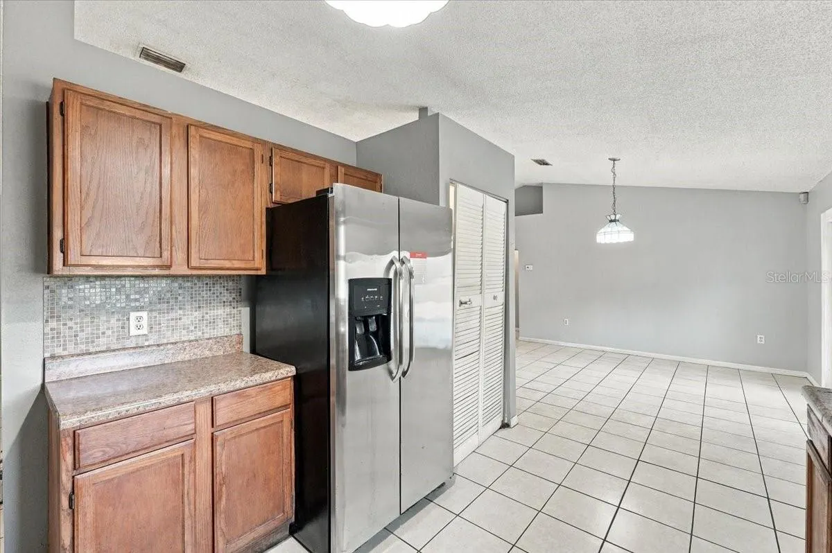 107 FLORIDA GRACKLE CT
