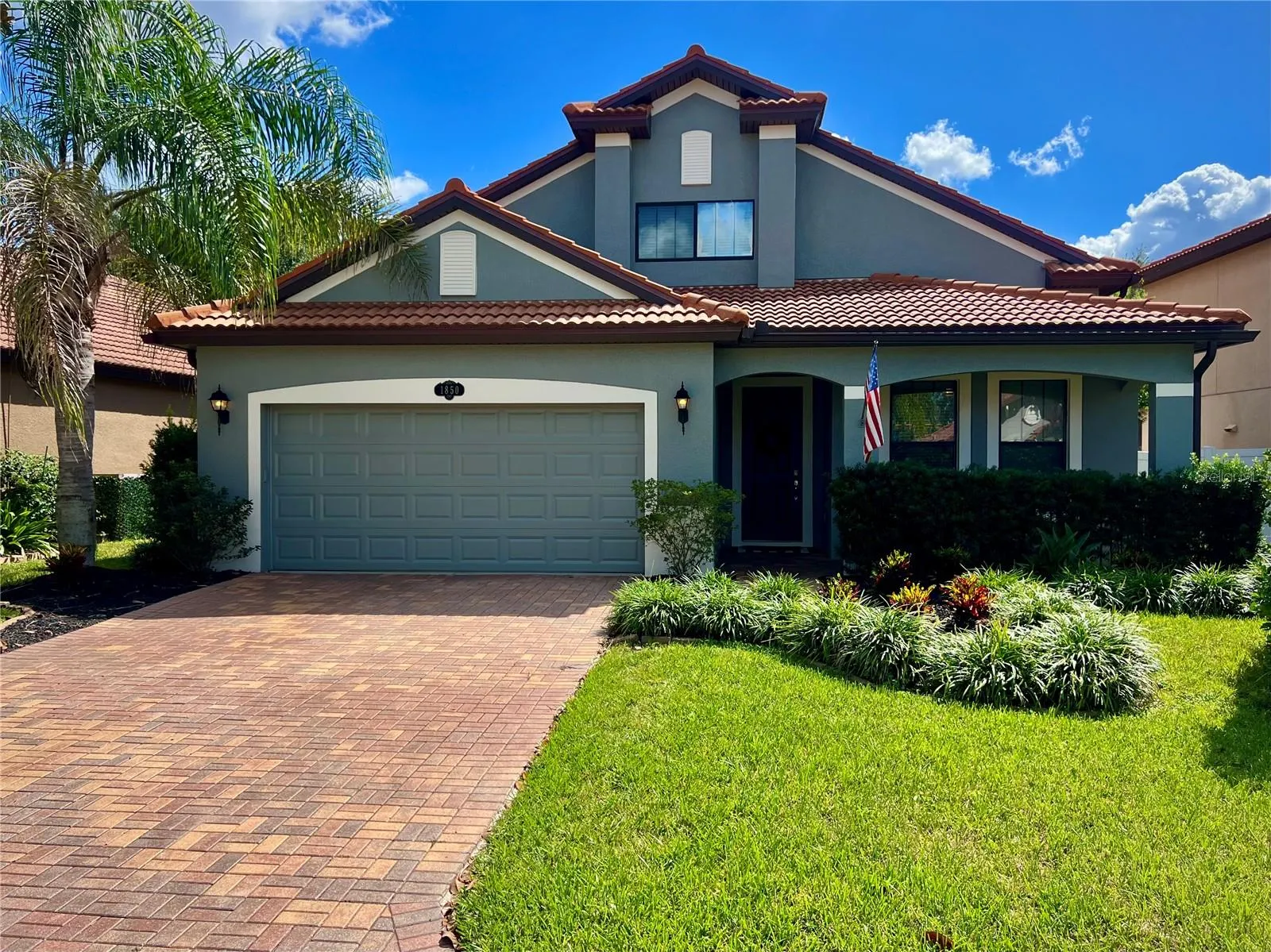 1850 ALTAVISTA CIR