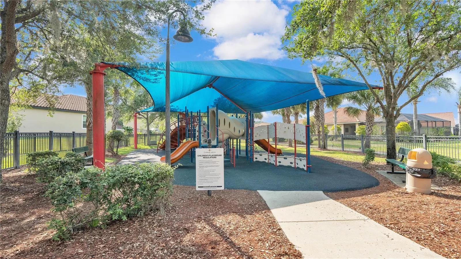 1850 ALTAVISTA CIR