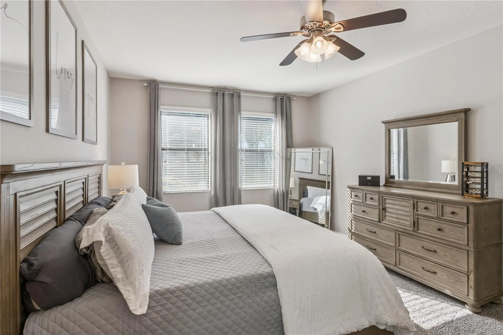 1850 ALTAVISTA CIR