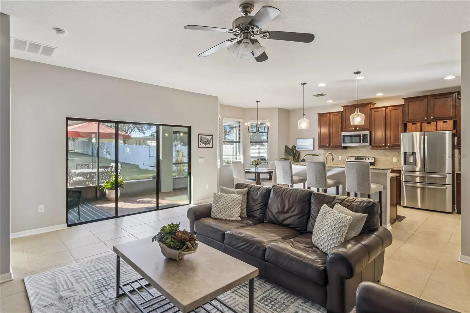 1850 ALTAVISTA CIR