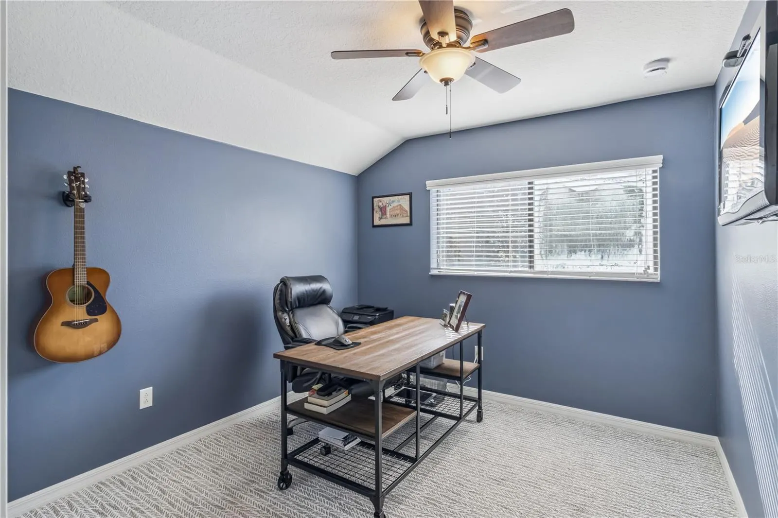 1850 ALTAVISTA CIR