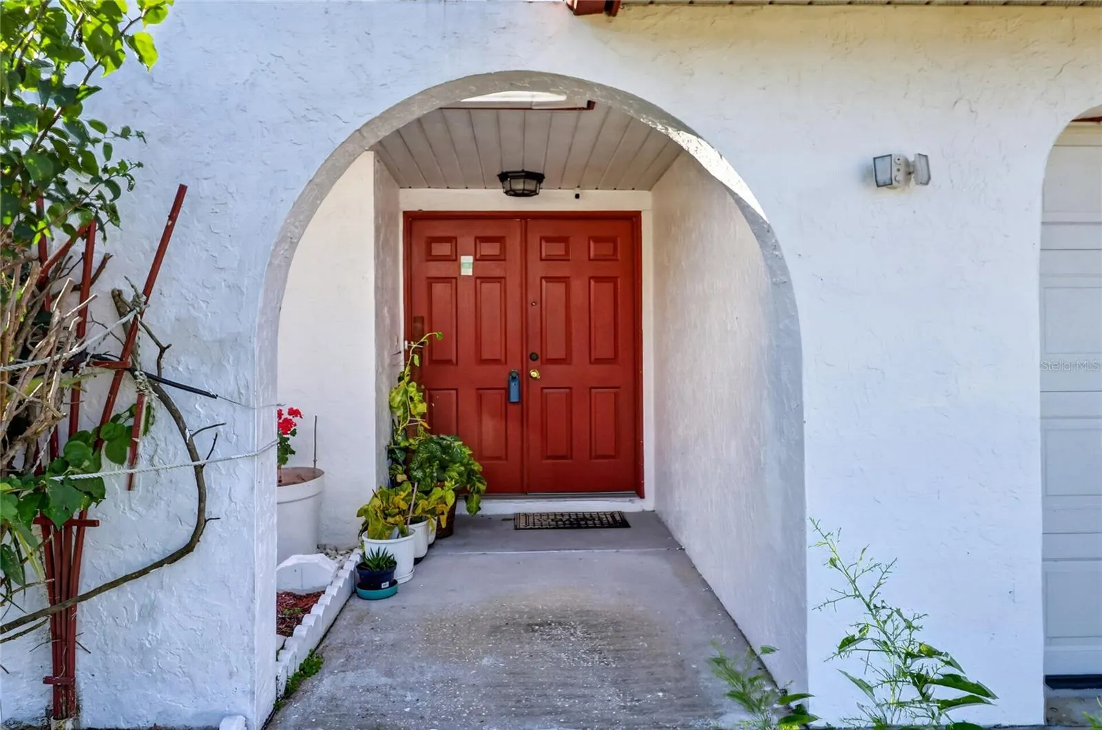 816 ALPINE CT