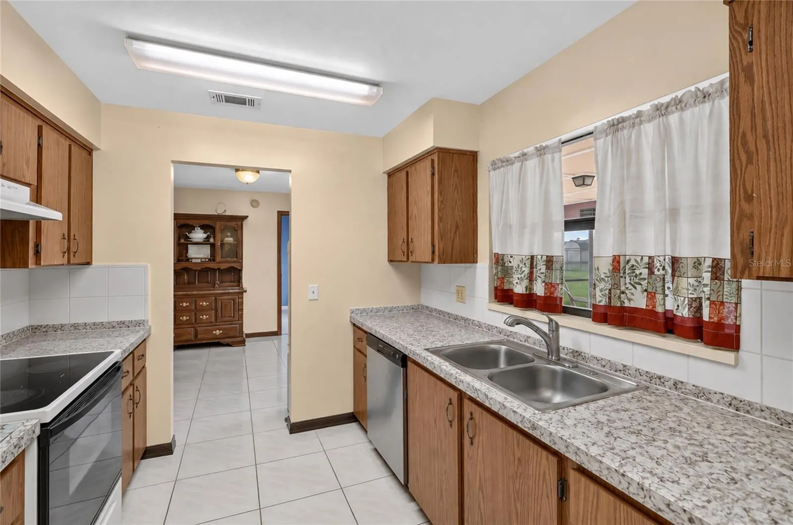 816 ALPINE CT