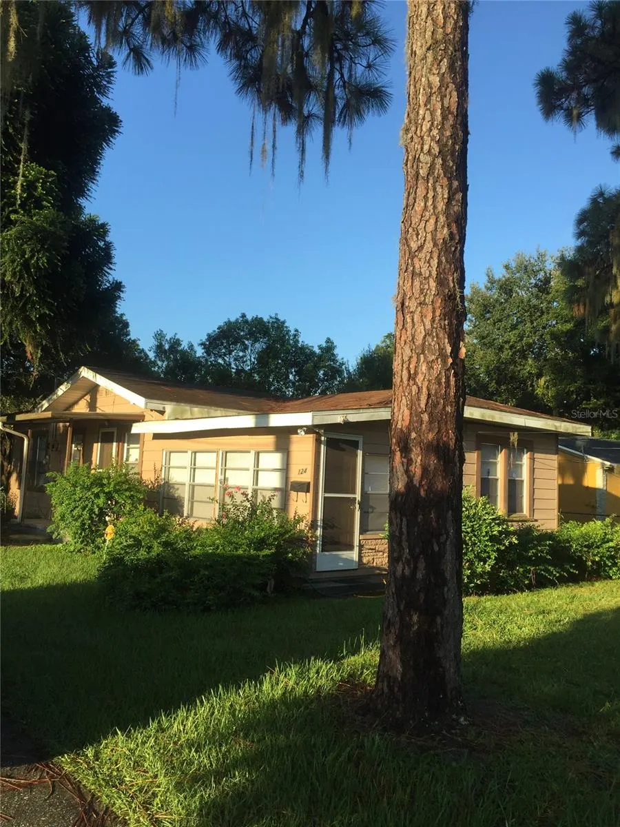124 BASSEDENA CIR S